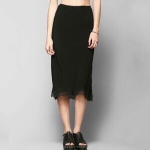 KIMCHI BLUE - black Lace Slip Skirt